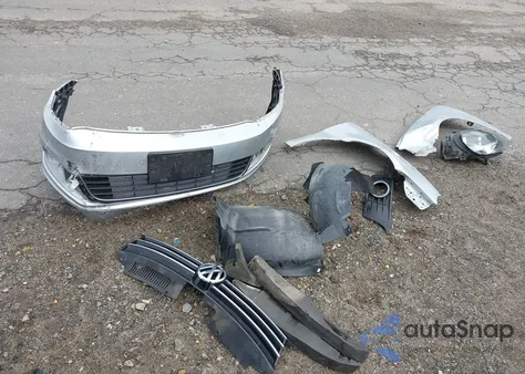 2012 Volkswagen Eos Komfort from USA, damaged, VIN WVWBW7AH7CV016403